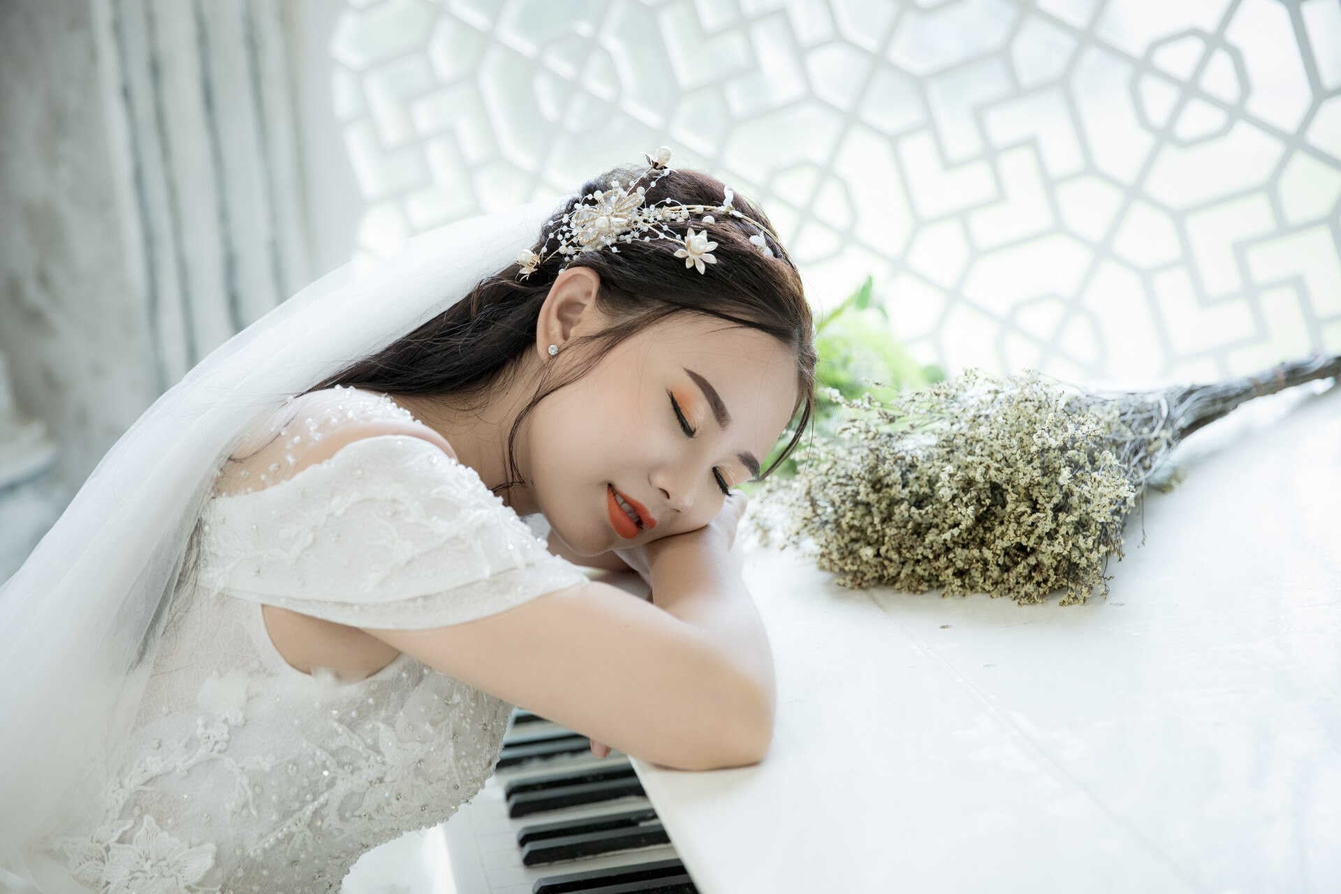 A Pretty Woman Japanese Brides vs American Women – Unique Features &amp; Mentality